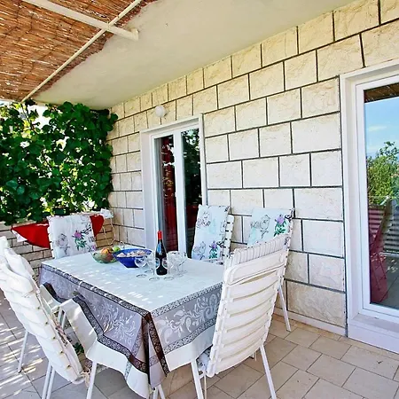 アパート Martic - Four Bedroom With Terrace And Sea View