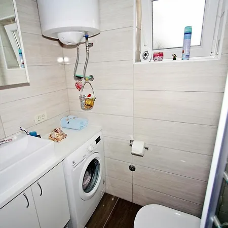 アパート Martic - Four Bedroom With Terrace And Sea View